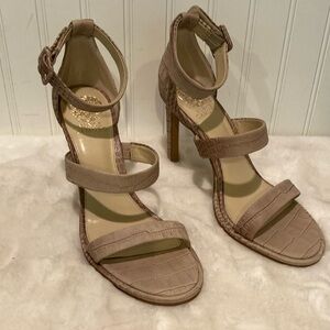 NWOT Vince Camuto Leather Bettinie Snake Print Ankle Strap Heels Size 10M